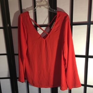 SEXY RED V-NECK CRISS CROSS TOP
